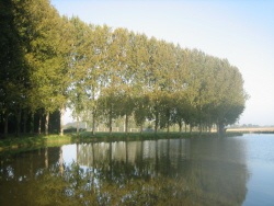 &Eacute;tang communal d'Adon